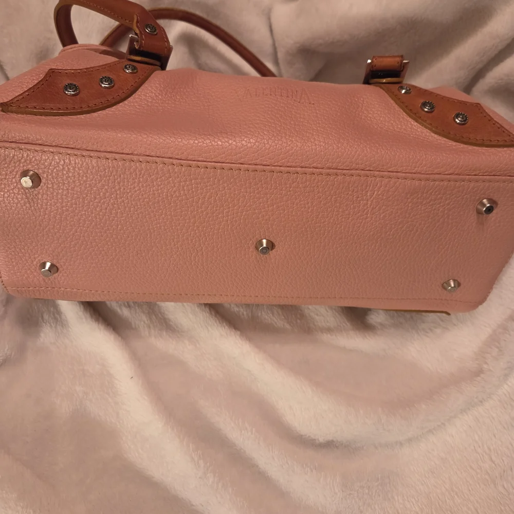 Valentina Pink Leather Barrel Style Shoulder Bag...EUC - Picture 6 of 11